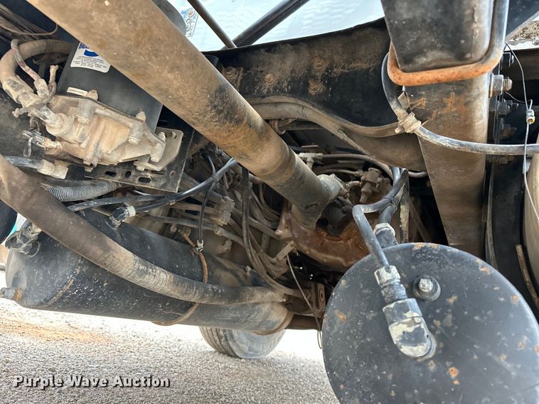 image for item EJ4435 1997 Volvo  WG64T crane truck