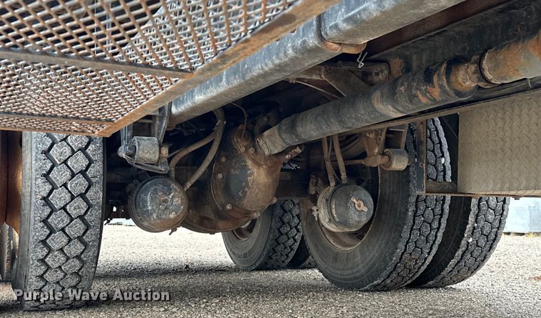 image for item EJ4435 1997 Volvo  WG64T crane truck