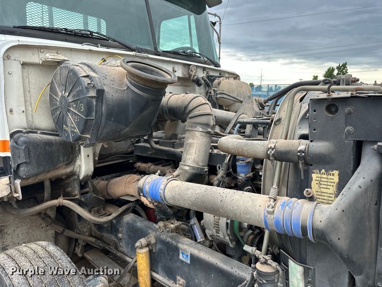 image for item EJ4435 1997 Volvo  WG64T crane truck