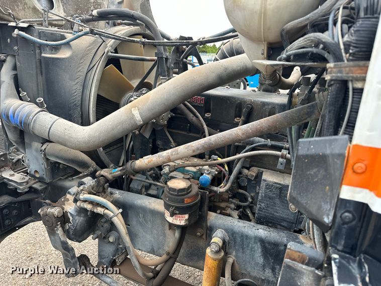 image for item EJ4435 1997 Volvo  WG64T crane truck