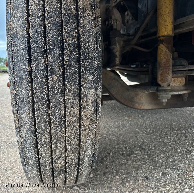 image for item EJ4435 1997 Volvo  WG64T crane truck