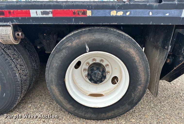 image for item EJ4435 1997 Volvo  WG64T crane truck