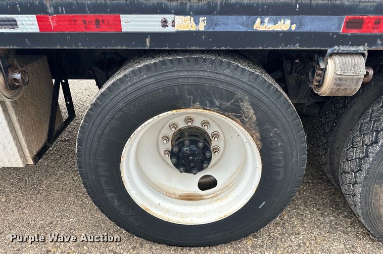 image for item EJ4435 1997 Volvo  WG64T crane truck