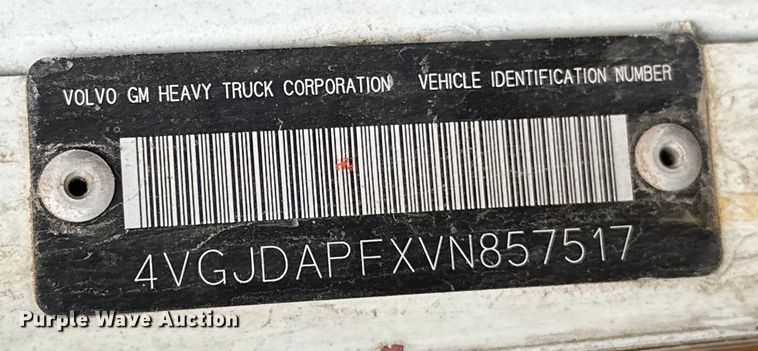 image for item EJ4435 1997 Volvo  WG64T crane truck