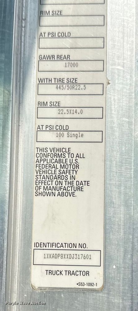 image for item EJ6359 2013 Kenworth T660 semi truck