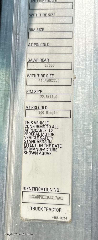 image for item EJ6359 2013 Kenworth T660 semi truck