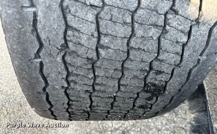 image for item EJ6360 2014 Kenworth T660 semi truck