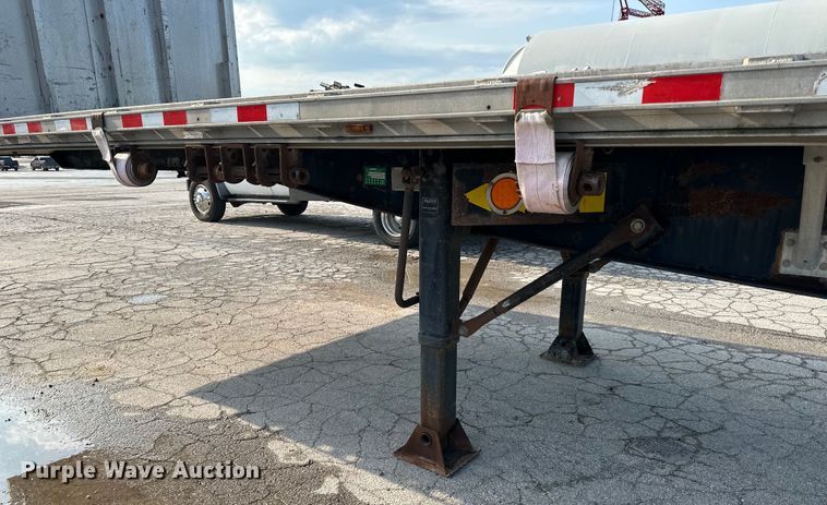 image for item EJ6361 2005 Great Dane  flatbed trailer