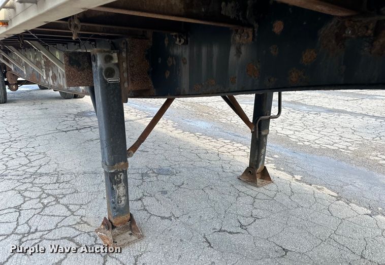 image for item EJ6361 2005 Great Dane  flatbed trailer