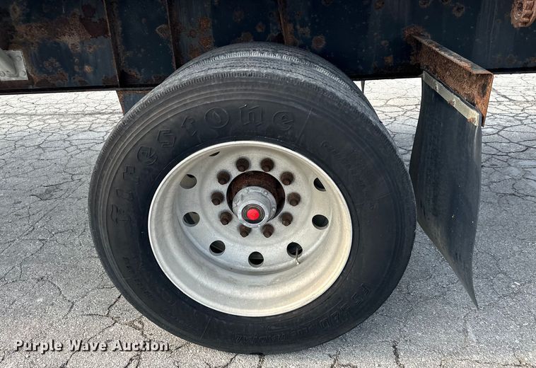 image for item EJ6361 2005 Great Dane  flatbed trailer