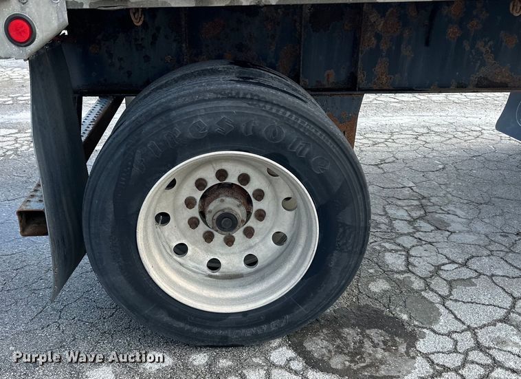 image for item EJ6361 2005 Great Dane  flatbed trailer