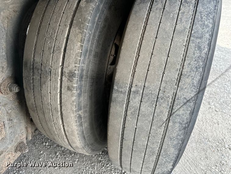 image for item EJ6362 2008 Wabash  dry van trailer