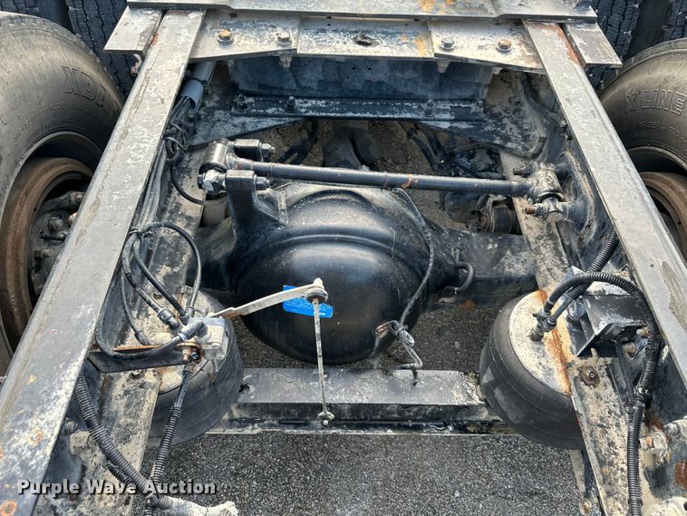 image for item EJ6363 2015 Kenworth  T660 semi truck