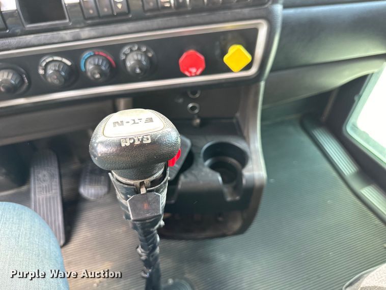 image for item EJ6363 2015 Kenworth  T660 semi truck