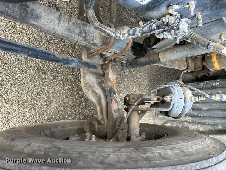 image for item EJ6363 2015 Kenworth  T660 semi truck