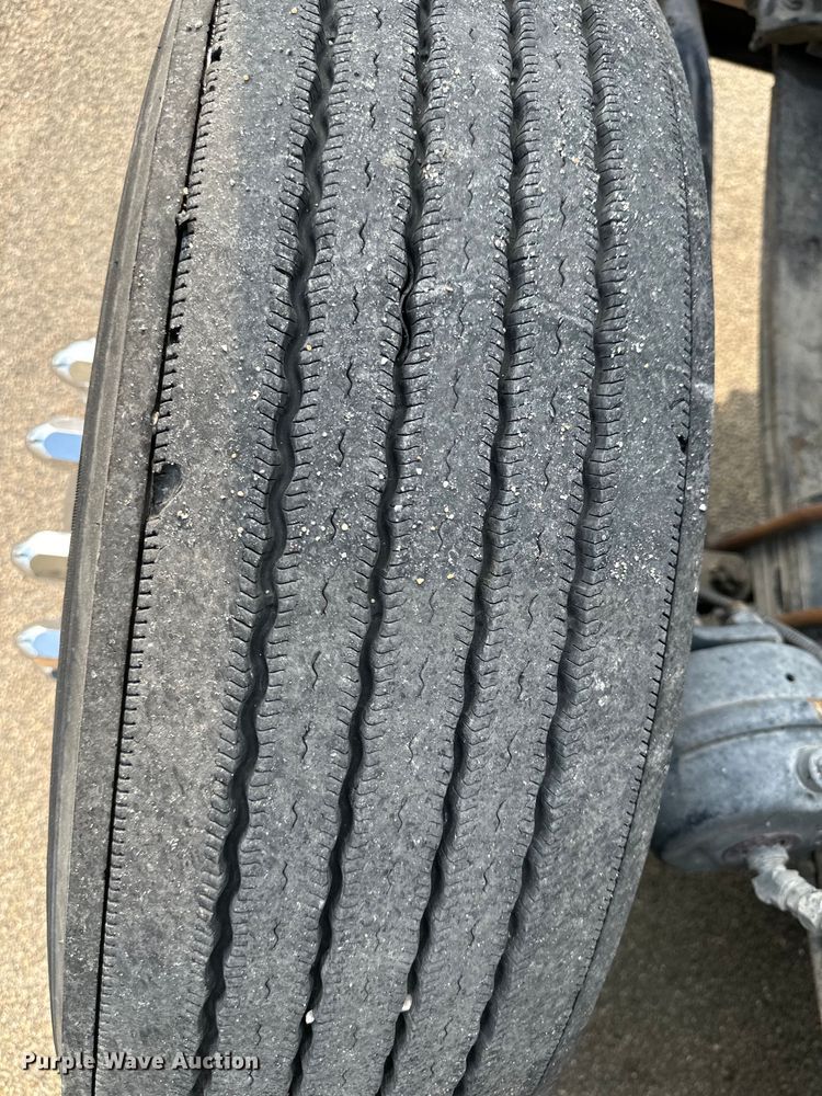 image for item EJ6363 2015 Kenworth  T660 semi truck