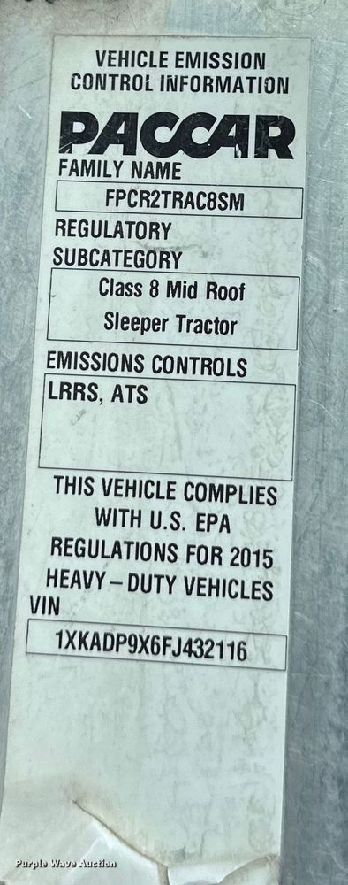 image for item EJ6363 2015 Kenworth  T660 semi truck