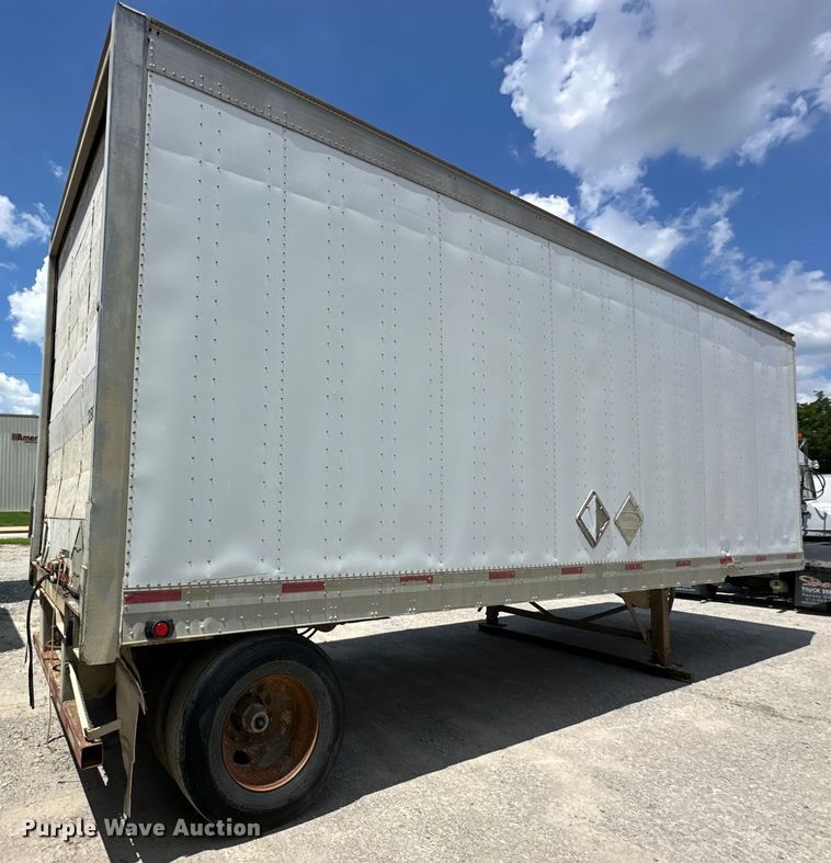 image for item EJ6368 2002 Trailmobile  dry van trailer