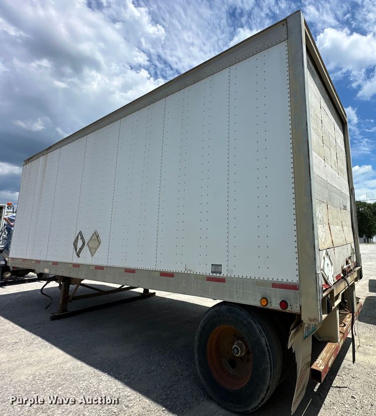 image for item EJ6368 2002 Trailmobile  dry van trailer