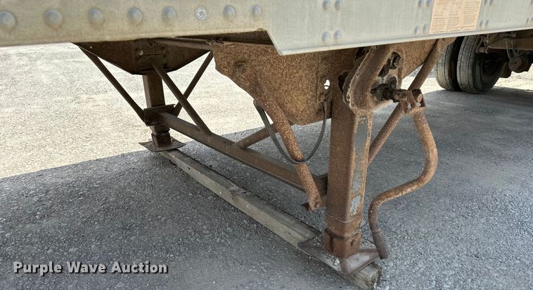 image for item EJ6368 2002 Trailmobile  dry van trailer