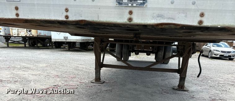 image for item EJ6369 2002 Trailmobile  dry van trailer