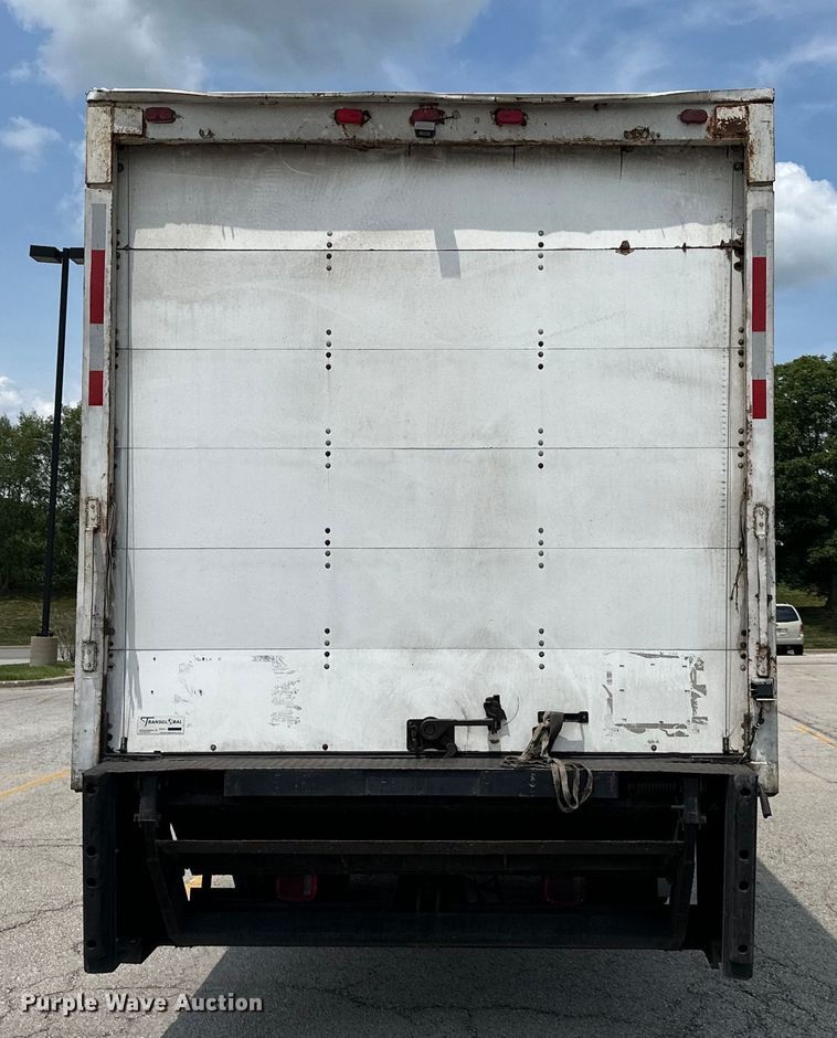 image for item EJ6387 2008 Hino  box truck