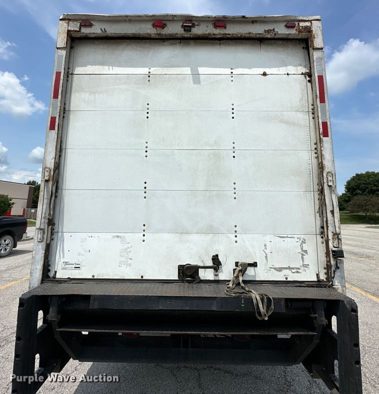 image for item EJ6387 2008 Hino  box truck