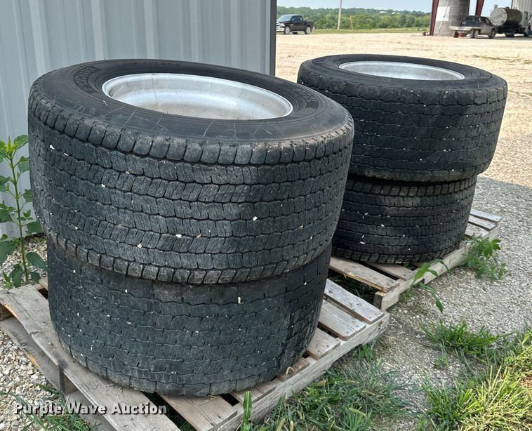 image for item EJ6414 (4) Yokohama 445/50R22.5 tires and wheels