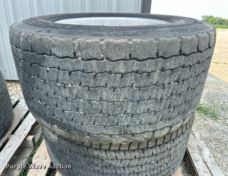 image for item EJ6414 (4) Yokohama 445/50R22.5 tires and wheels