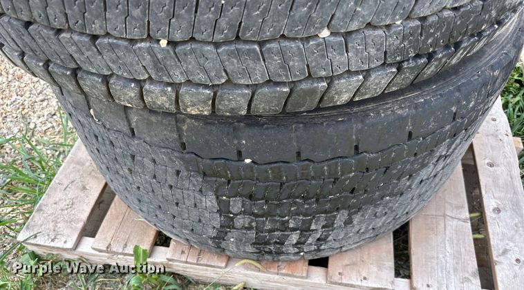 image for item EJ6414 (4) Yokohama 445/50R22.5 tires and wheels