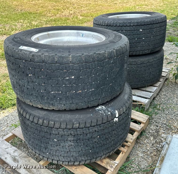 image for item EJ6414 (4) Yokohama 445/50R22.5 tires and wheels