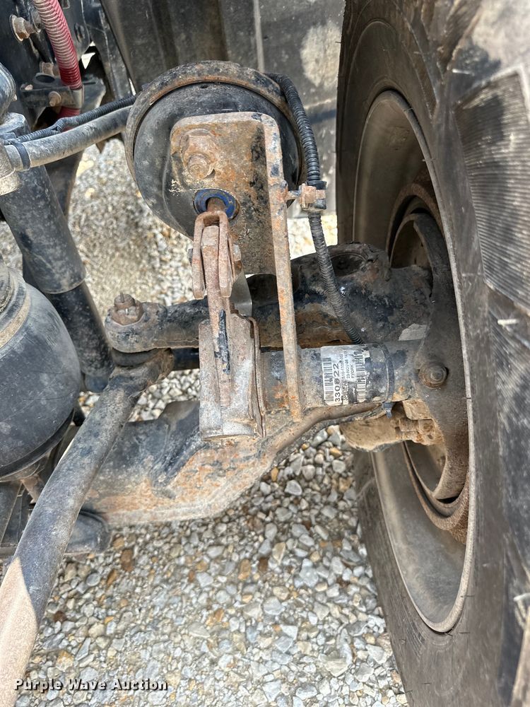 image for item EJ6415 2006 Freightliner  Columbia 120 semi truck