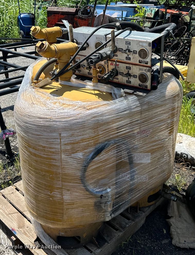 image for item EJ7075 Sage Oil Vac fluid recovery system 