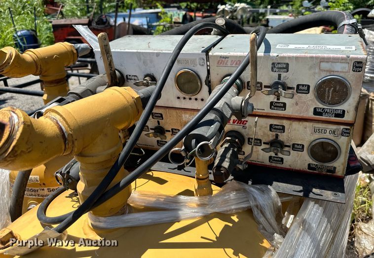 image for item EJ7075 Sage Oil Vac fluid recovery system 