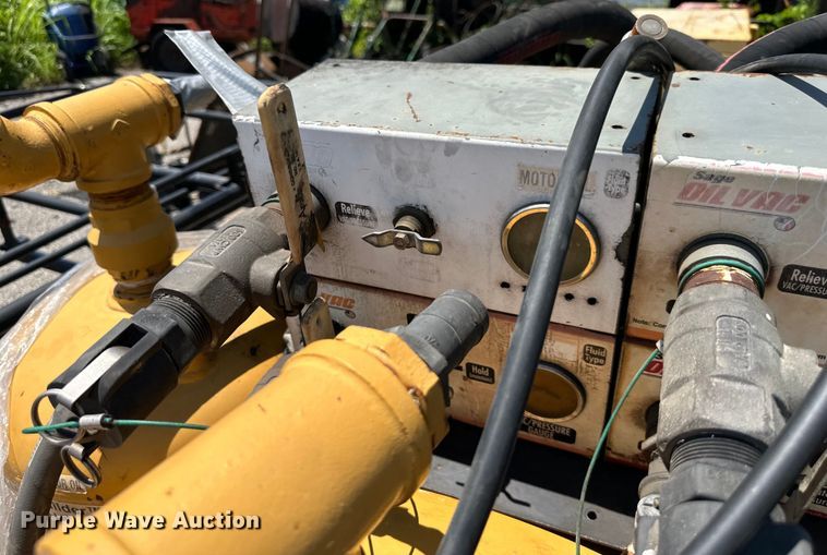 image for item EJ7075 Sage Oil Vac fluid recovery system 