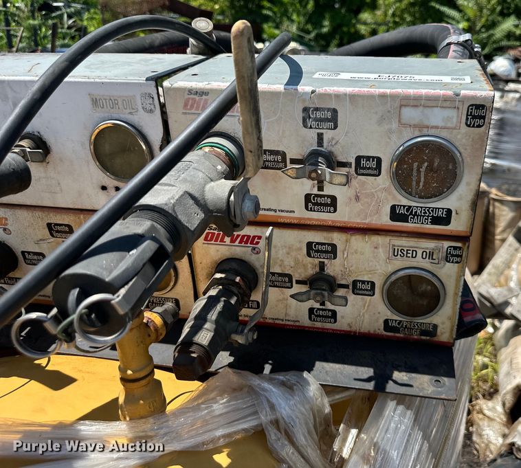 image for item EJ7075 Sage Oil Vac fluid recovery system 