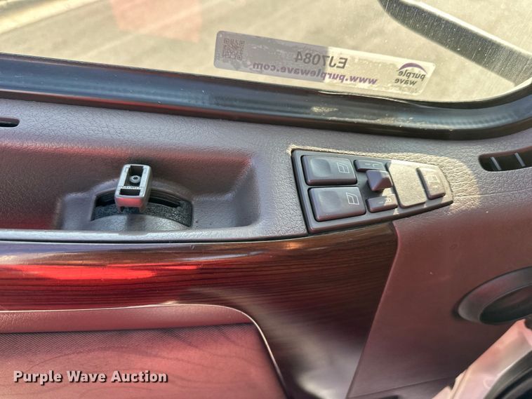 image for item EJ7084 2017 Volvo VN semi truck