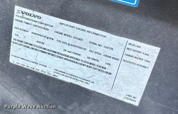 image for item EJ7084 2017 Volvo VN semi truck