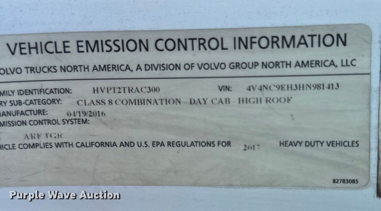 image for item EJ7084 2017 Volvo VN semi truck