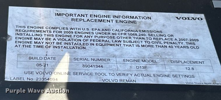 image for item EK4775 2009 Volvo VNM semi truck