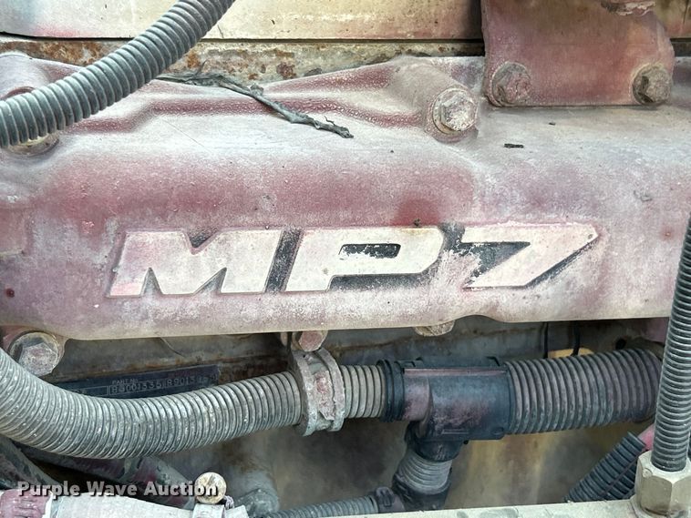 image for item EK4925 2007 Mack CTP713B roll-off container truck