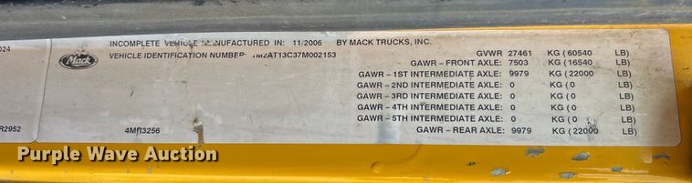 image for item EK4925 2007 Mack CTP713B roll-off container truck