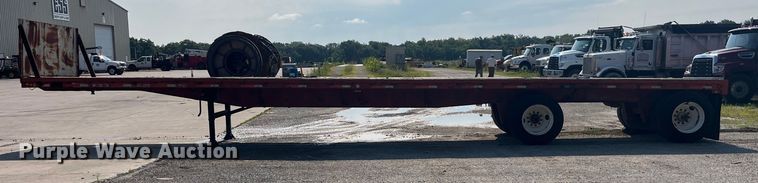 image for item EK8799 1986 Fruehauf  PB100-T2W-48XW flatbed trailer