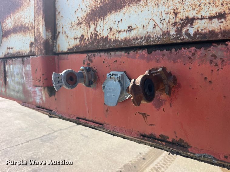 image for item EK8799 1986 Fruehauf  PB100-T2W-48XW flatbed trailer