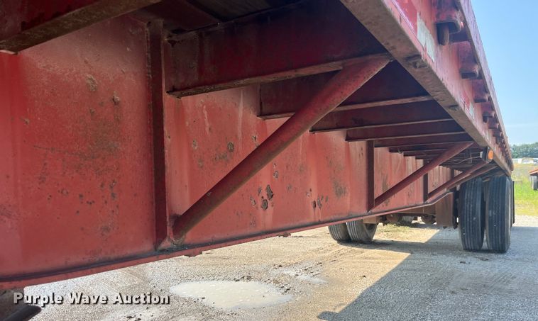 image for item EK8799 1986 Fruehauf  PB100-T2W-48XW flatbed trailer