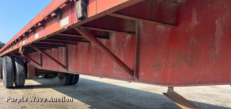 image for item EK8799 1986 Fruehauf  PB100-T2W-48XW flatbed trailer