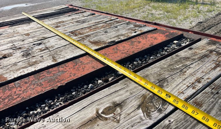 image for item EK8799 1986 Fruehauf  PB100-T2W-48XW flatbed trailer