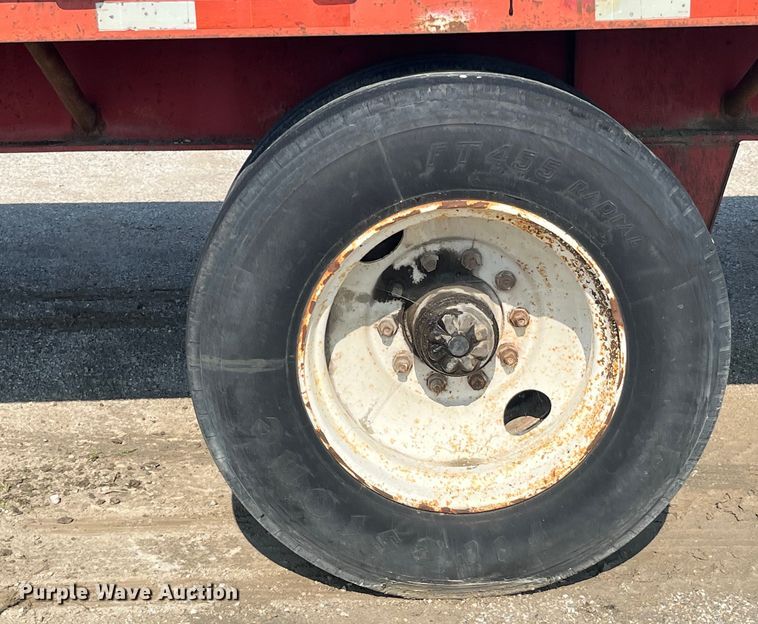 image for item EK8799 1986 Fruehauf  PB100-T2W-48XW flatbed trailer