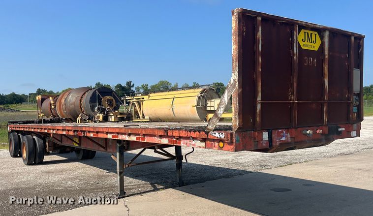 image for item EK8800 1986 Fruehauf  PB100-T2W-48XW flatbed trailer