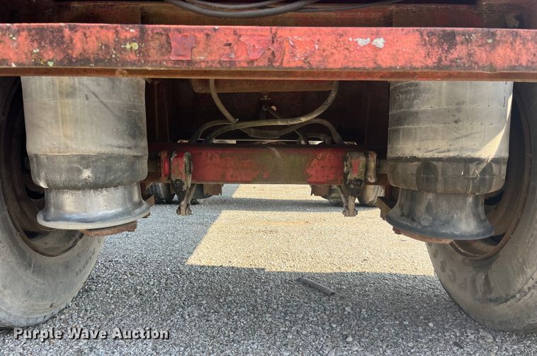 image for item EK8800 1986 Fruehauf  PB100-T2W-48XW flatbed trailer